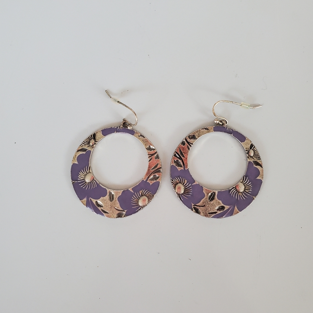 Vintage floral hoop earrings